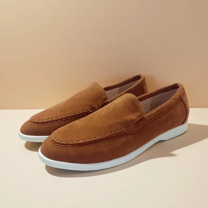 Orvelli Slip Loafers – Minimalistisch, Licht & Verfijnd